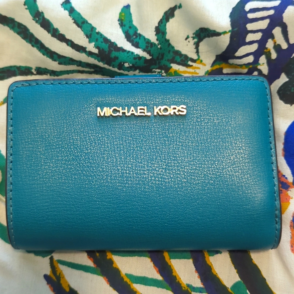 Women's bifold Michael Kors Wallet
